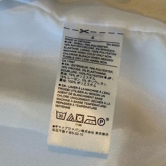 Banana Republic Off-White Suit - Blazer and Trousers - Picture 4 of 7